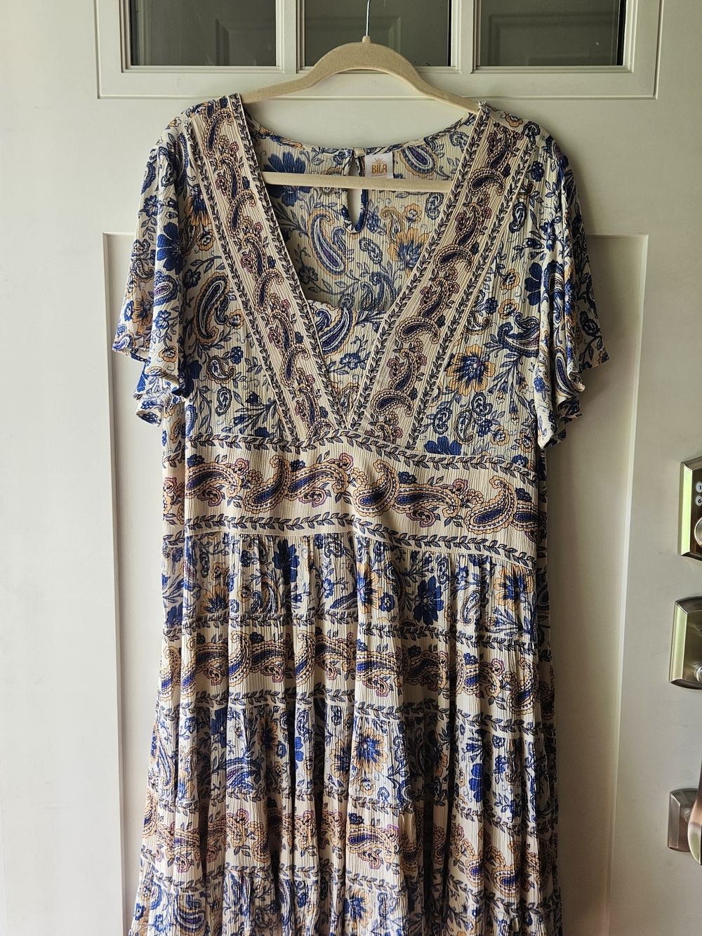Bila Sz. L ~ Boho Floral V-Neck Dress Blue and Cream